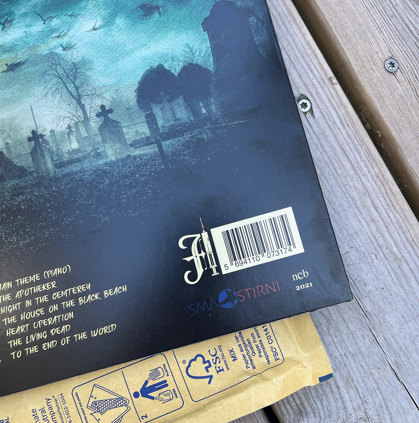 The back cover and release credits.